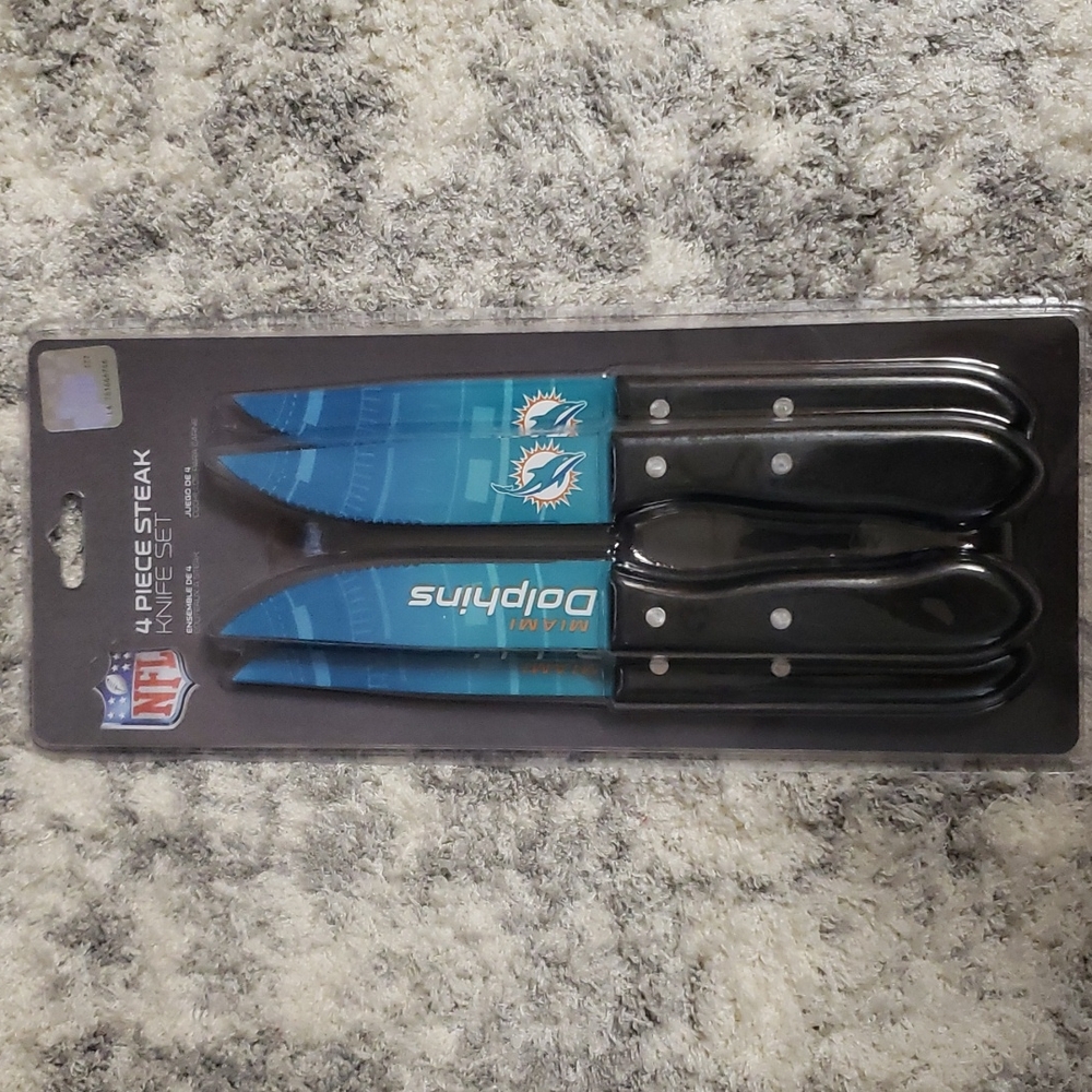 MIAMI DOLPHINS 4 PC STEAK KNIVES.  AUTHENTIC NFL